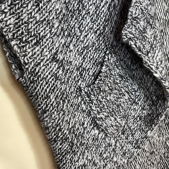 Iperico Alpaca Wool Blend Knit Sweater Shawl - Picture 5 of 12